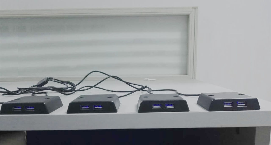 2 haven USB die Machtsadapter de laden, Multifunctionele USB-Laders Draagbare Oppervlakte zet op
